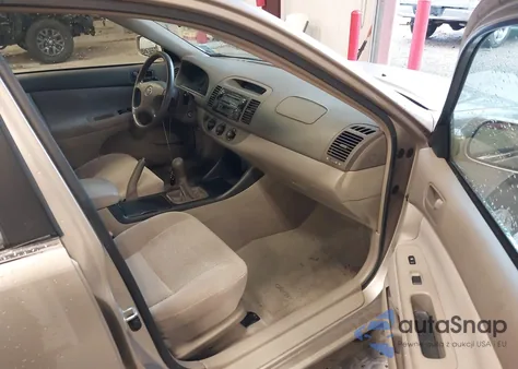 2002 Toyota Camry Le from USA, damaged, VIN JTDBE32K020032654